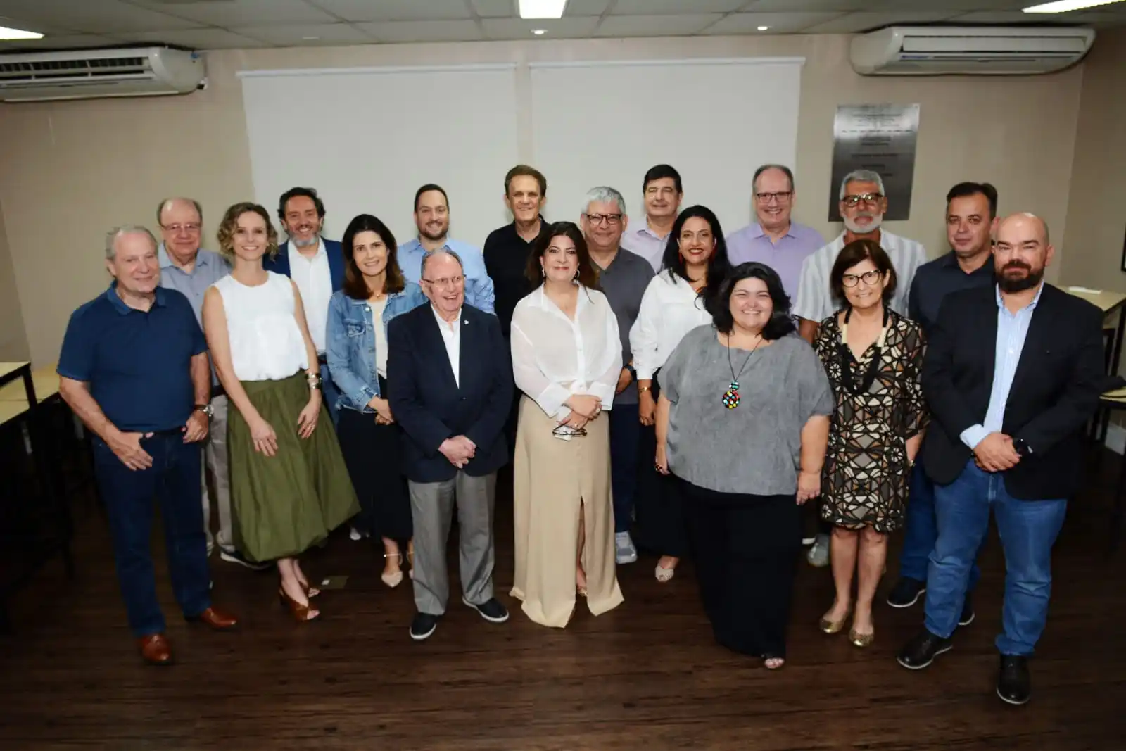 Image from Câmara Brasileira do Livro (CBL) : Ontem (27) a Câmara Brasileira do Livro deu posse à nova diretoria par...