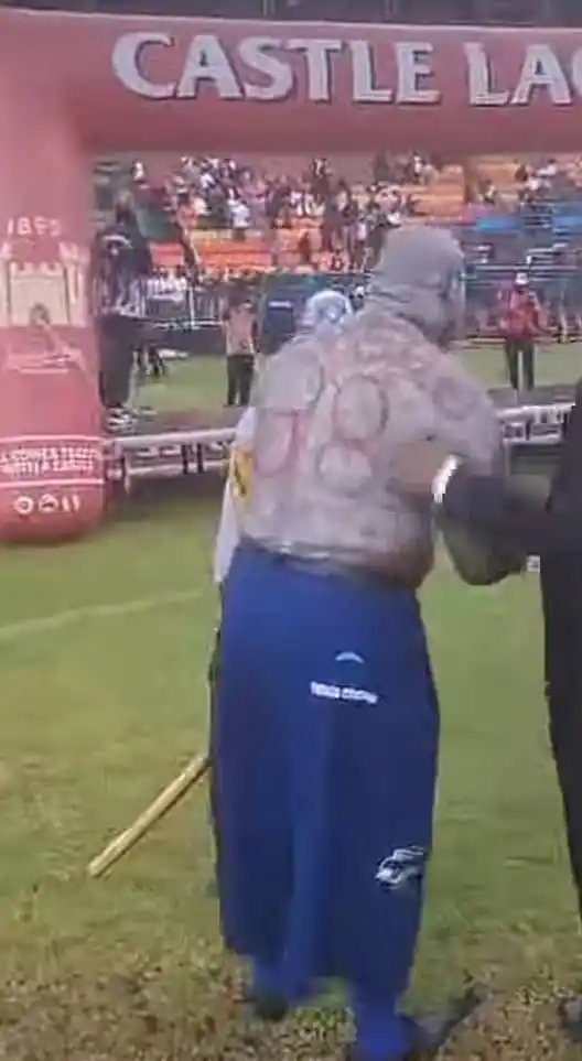 Image from DeMbare DotComs: MEGA RICH SIMBA WATCH AS POOR DYNAMOS CELEBRATE AND DANCE IN RAIN `MA...