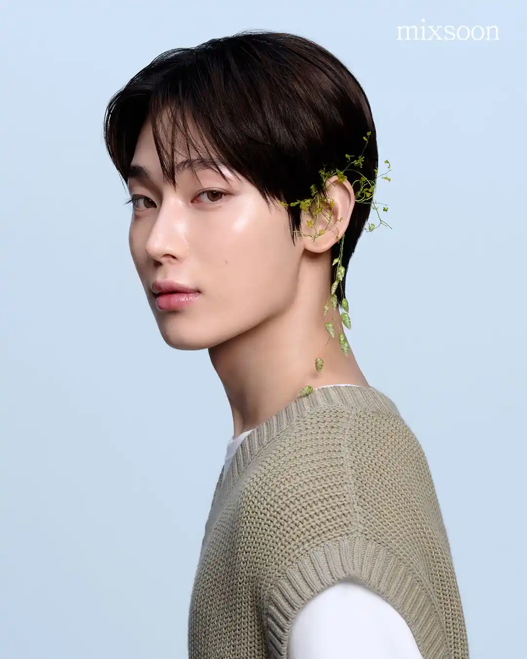 Image from 𝐄𝐍𝐇𝐘𝐏𝐄𝐍 𝐂𝐇𝐀𝐍𝐍𝐄𝐋 𝐔𝐏𝐃𝐀𝐓𝐄: 「 ✦ *INFO MIXSOONOFFICIAL X UPDATE WITH SUNOO* ✦ 」 Siapa Duta Mixsoon...