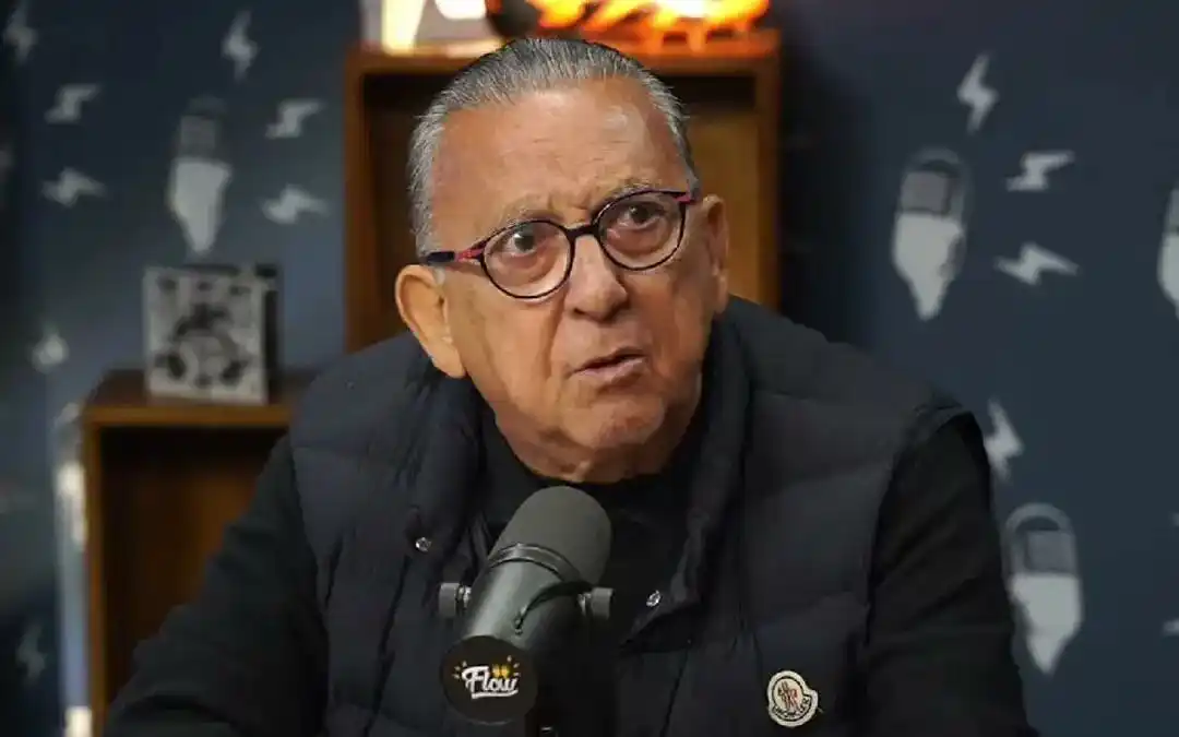 Image from Entre Aspas Futebol: Galvão Bueno, sobre a discussão gramado sintético x natural no futebol...