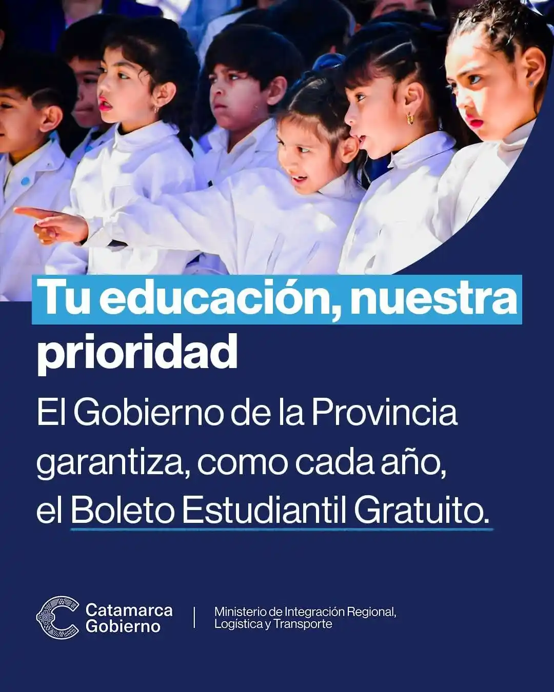 Image from Gobierno de Catamarca: *¡Seguimos priorizando la Educación de nuestros estudiantes! 👏🏼* 🚌...