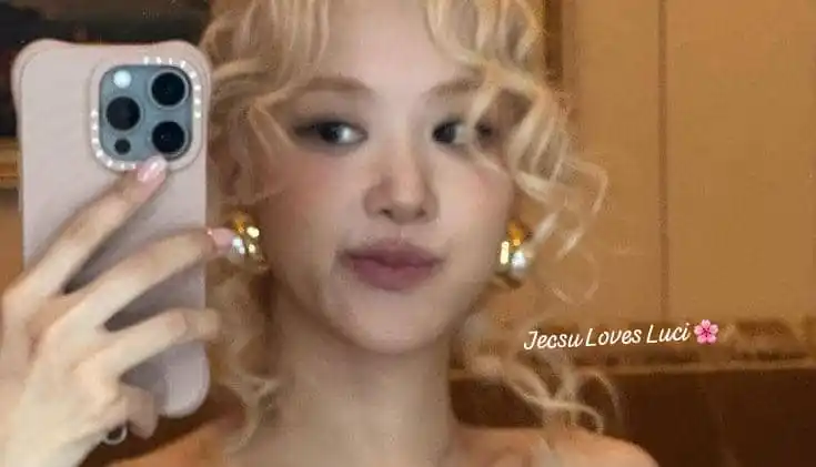 𝑰𝗆  𝑱𝗎𝗌𝗍  𝖺  𝑮𝒊𝒓𝒍 🪷 Glow Up Glow Up Tips Tips STICKERS WhatsApp Girls Skincare Frases Identificarse. post