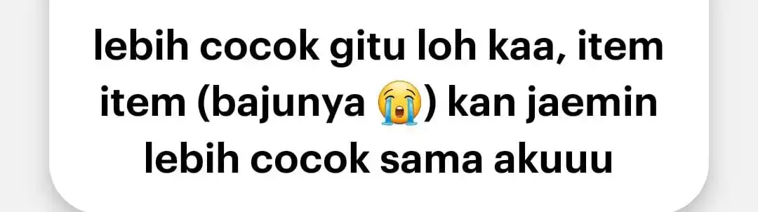 Image from 𝐌αִr𝗄 Ιִᧉׄᧉׄ იc𝗍 ᥍ׄquִαִd 𝗄ρ𐐫ρ 🐯: anjirt gara2 baju kah?? nanti aku coba gantii ke item... tp jaemin smt...