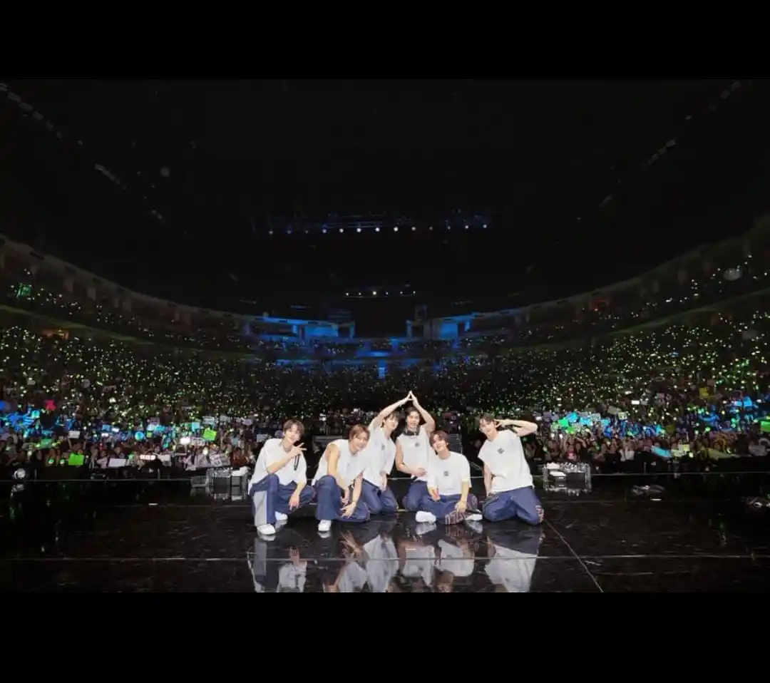 Image from JUAL BELI AKUN FF/ML/VIRAL/PUBG/GARENA FREEFIRE ID/SALURAN YUZIX MARKET: πππ πππ ππππππ π NCT 17 4TH TOUR 'NEO CITY : NORTH AMERI...