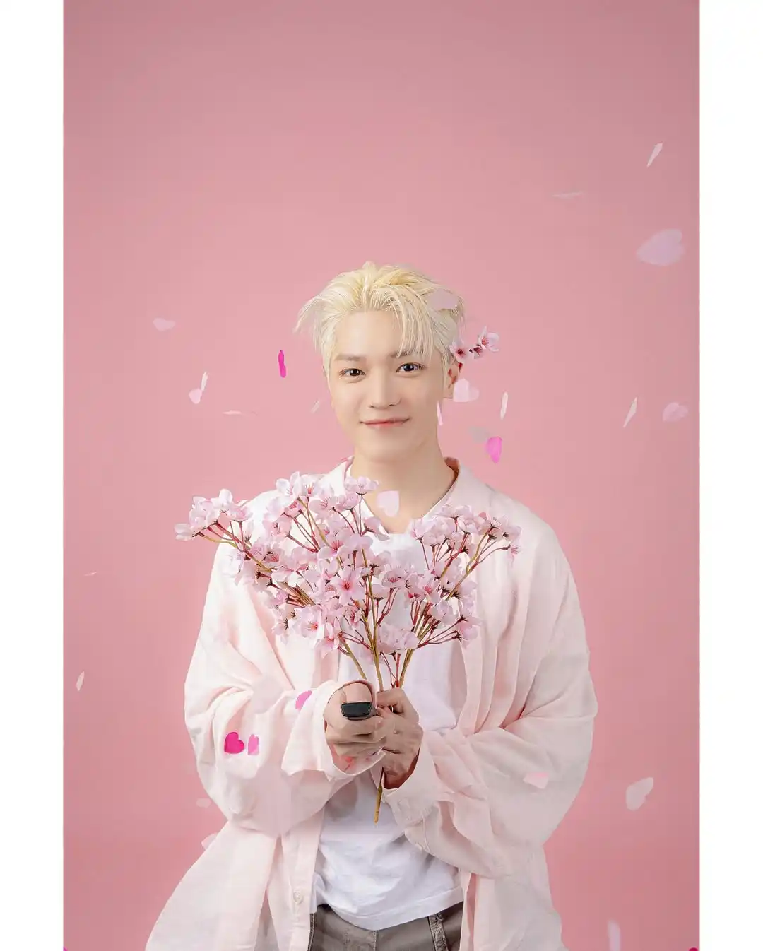 Image from JUAL BELI AKUN FF/ML/VIRAL/PUBG/GARENA FREEFIRE ID/SALURAN YUZIX MARKET: NCT INSTAGRAM UPDATE with TAEYONG (◔‿◔ 🌸) <a class="text-blue-50...