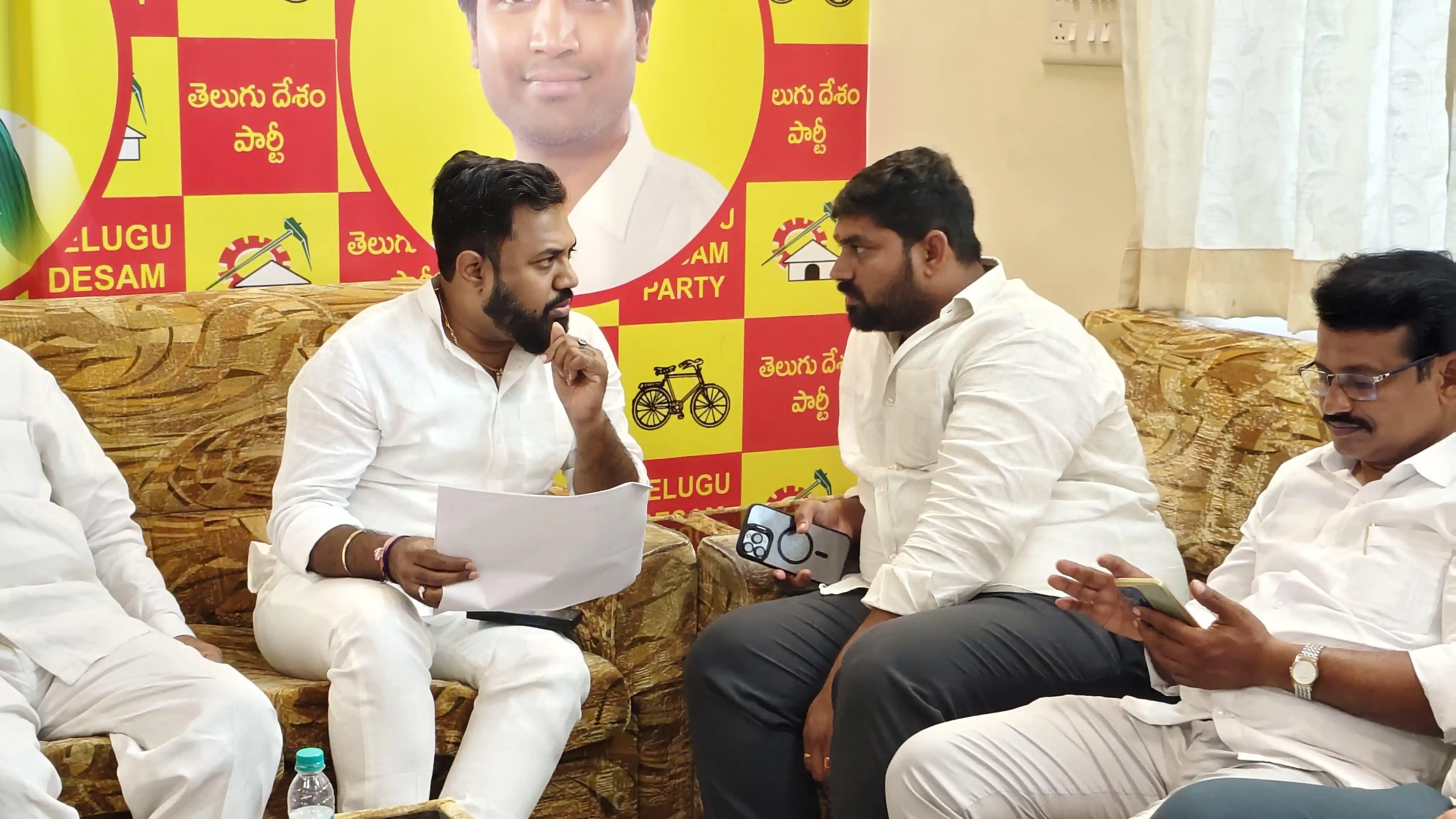 Image from Polamreddy Dinesh Reddy | TDP: చిలకలూరిపేట నియోజకవర్గంలో పార్టీ నేతలతో సమావేశం నిర్వహించి, ప్రచారానిక...