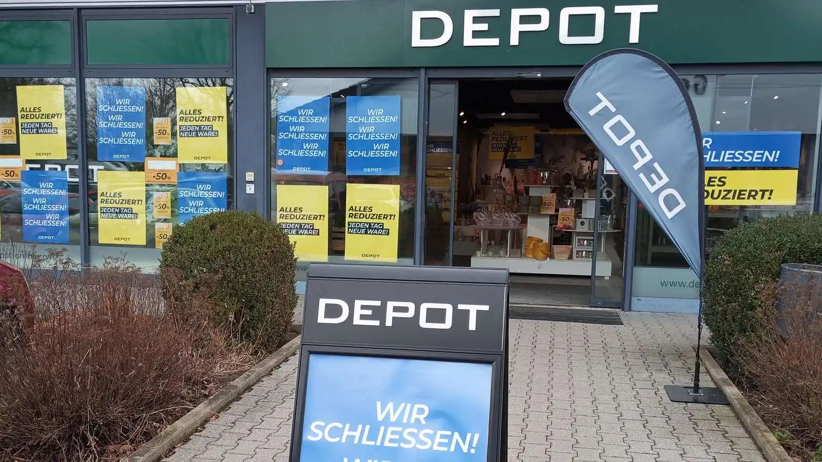 Image from rosenheim24: Servus! 🌇 👉🏼 (+) *Depot-Aus in Kolbermoor und Rosenheim besiegelt*...