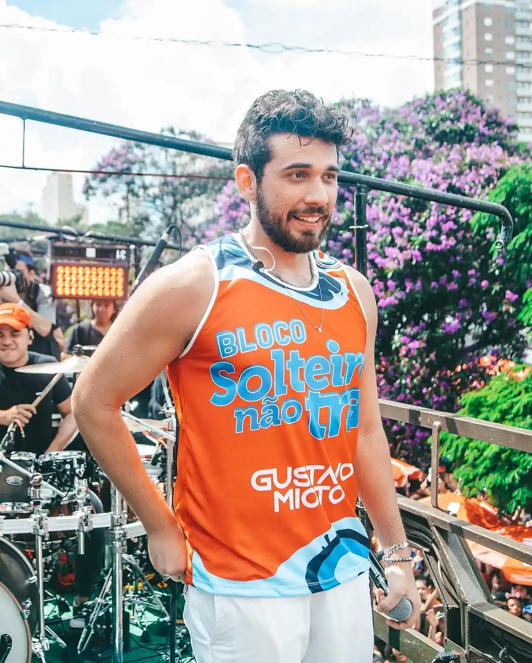UOL | Universo Gustavo Mioto  post