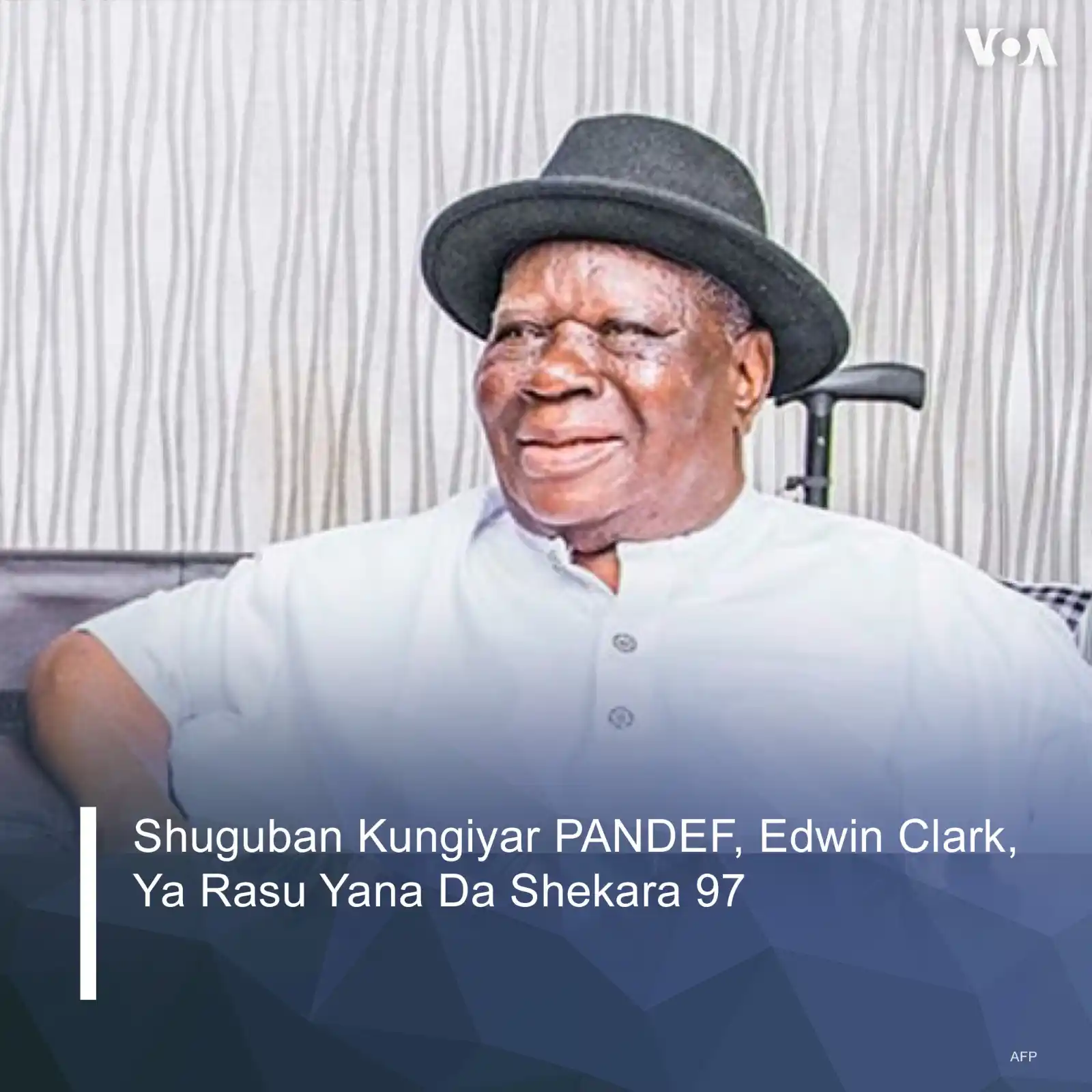Image from VOA Hausa: Wakilin iyalan Clark, Farfesa C.C Clark, ne ya tabbatar da mutuwar tso...