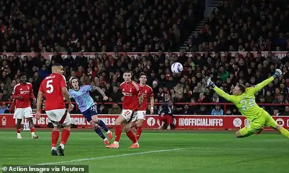 Image from ZW ZIMSPORTS CONNECT 🇿🇼: *🏴 English Premier League Update* # AzamTV has you cover...