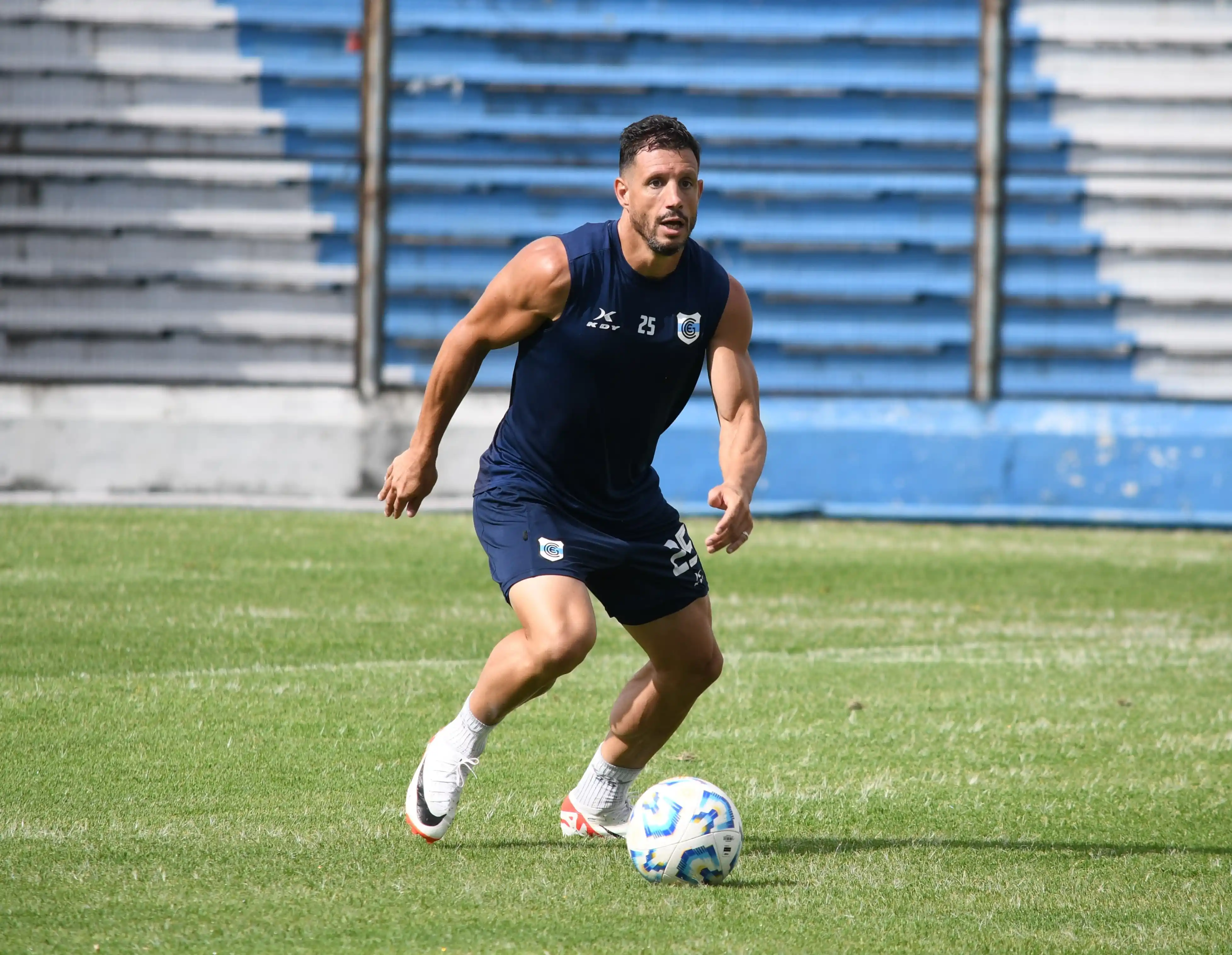 Image from Gimnasia Y Esgrima de Jujuy: ¡Viernes en el 2️⃣3️⃣! 🐺💪🏻 🔜 Recta final de la preparación de car...
