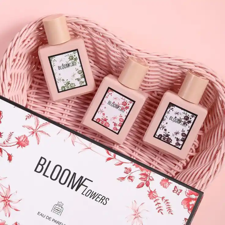 Image from كوزمتك ياسمين كالشي وكال شي 🛍️💄🥰: BLOOMF LOWERS ✨  بكج عطور🤍 من كوجي بلوم الثلاثي   ثبات وفوحان فول   س...