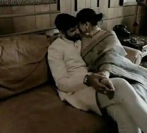 Image from Novels Ki Duniya📚🌐🖤: تمہارا چند سیکنڈ کا پیار میرے بہت سارے مسائل کا حل ہوسکتا ہے ❤ <a clas...