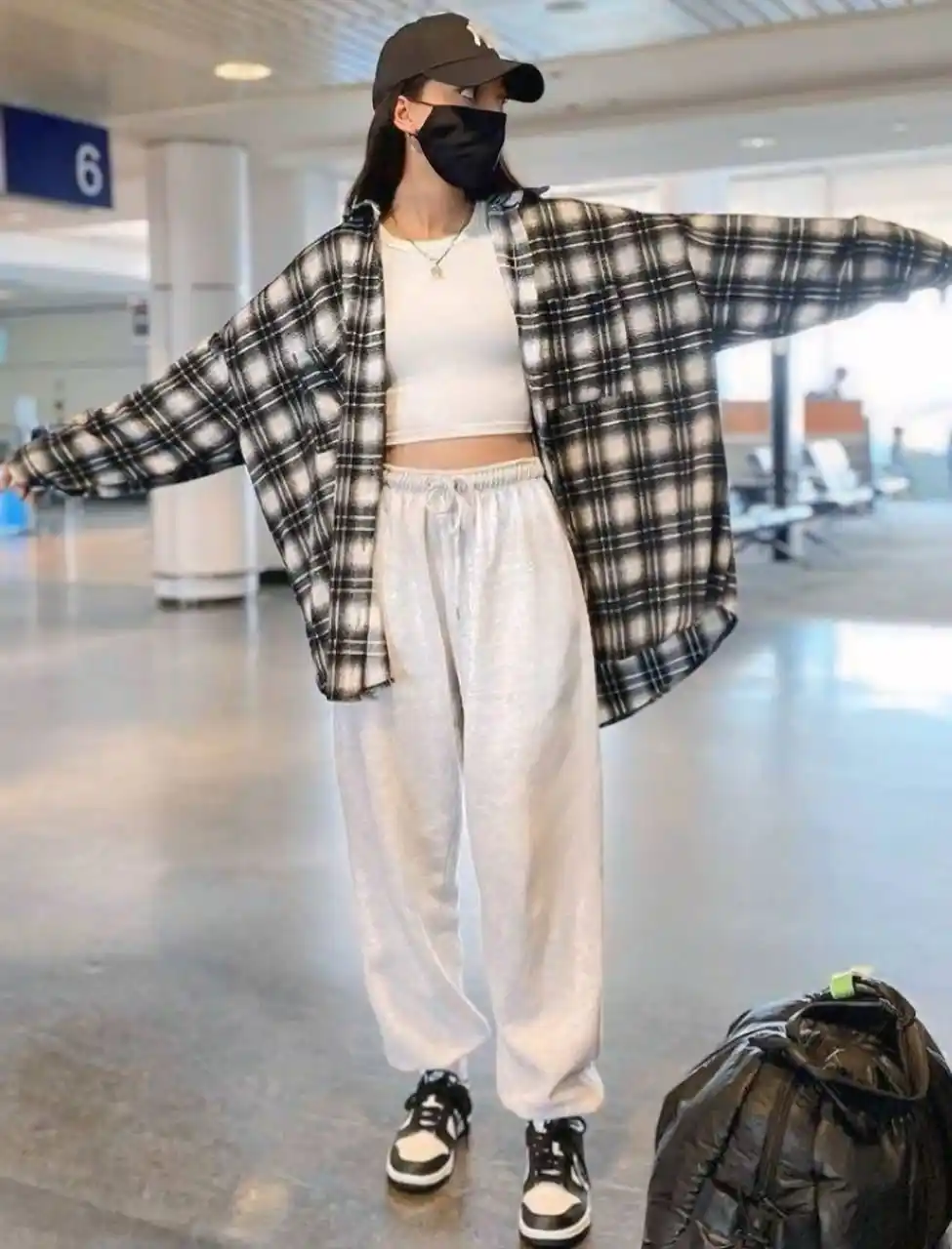 Image from Inspirasi Outfit Indonesia OOTD Ide Rekomendasi Outfit Hijab Cewek Cowok: ⌨️ Outfit Casual <a class="text-blue-500 hover:underline cursor-pointe...