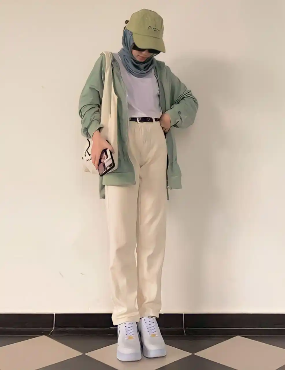 Image from Inspirasi Outfit Indonesia OOTD Ide Rekomendasi Outfit Hijab Cewek Cowok: 🍏Outfit Hijab Hijau Cream <a class="text-blue-500 hover:underline cur...