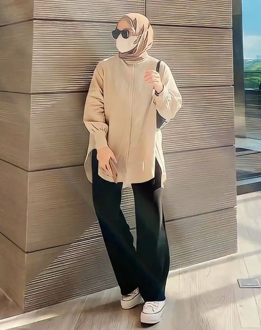 Image from Inspirasi Outfit Indonesia OOTD Ide Rekomendasi Outfit Hijab Cewek Cowok: 🪵 Outfit Buat Nge Mall <a class="text-blue-500 hover:underline cursor...