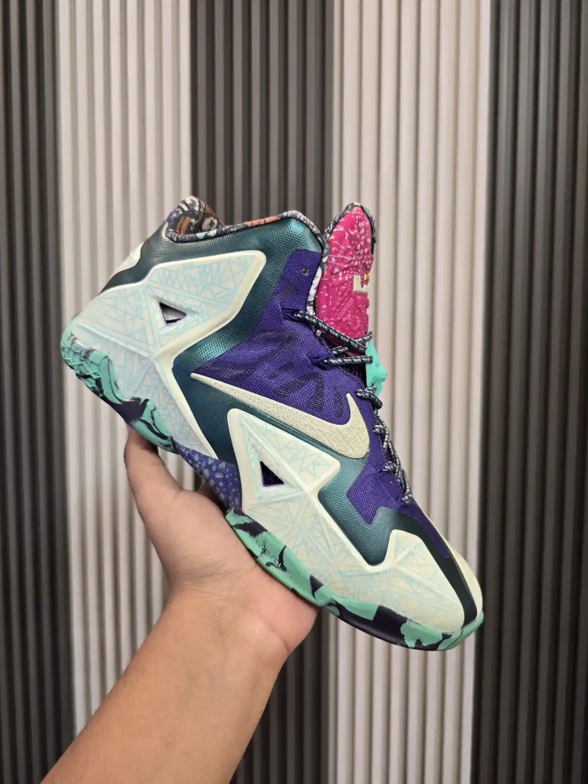 Swagger Hub Shoes post