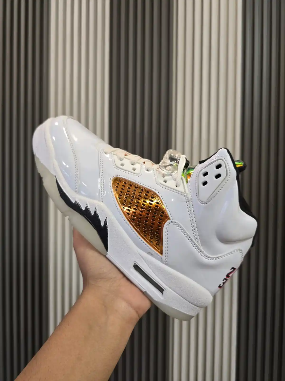 Swagger Hub Shoes post