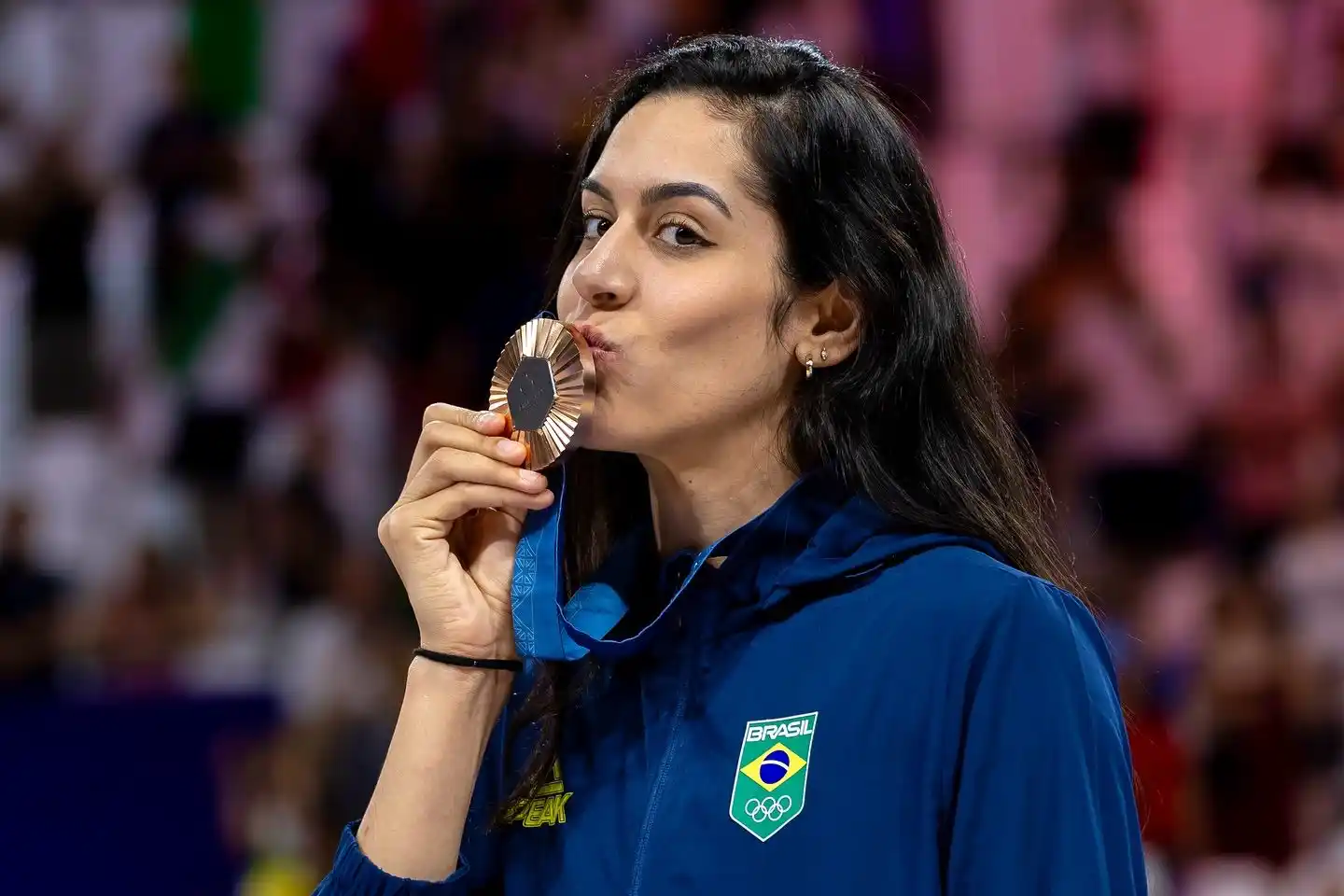 Image from Time Brasil/COB: Hoje é dia de celebrar uma medalhista olímpica! 💛 Diana Duarte fez h...