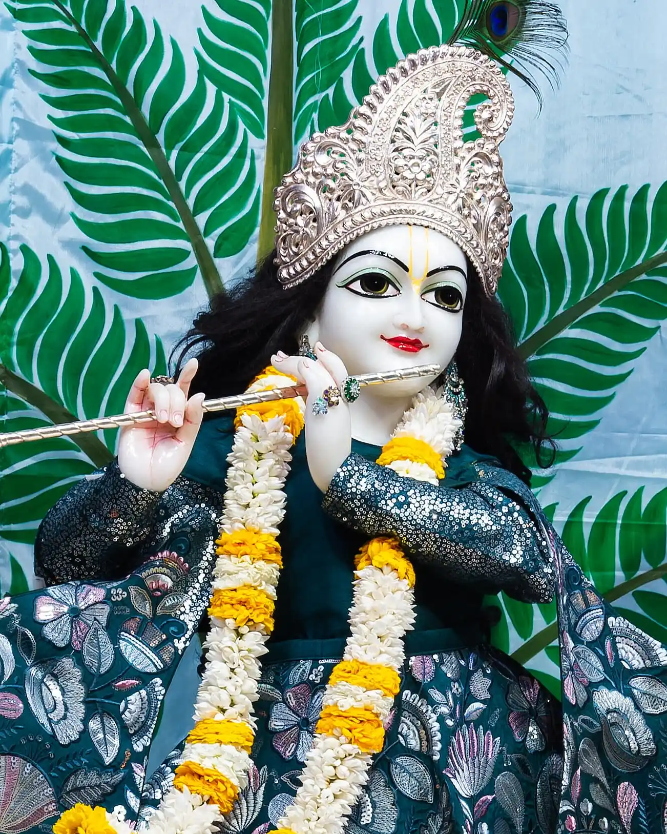 Vrindavan Chandrodaya Mandir post