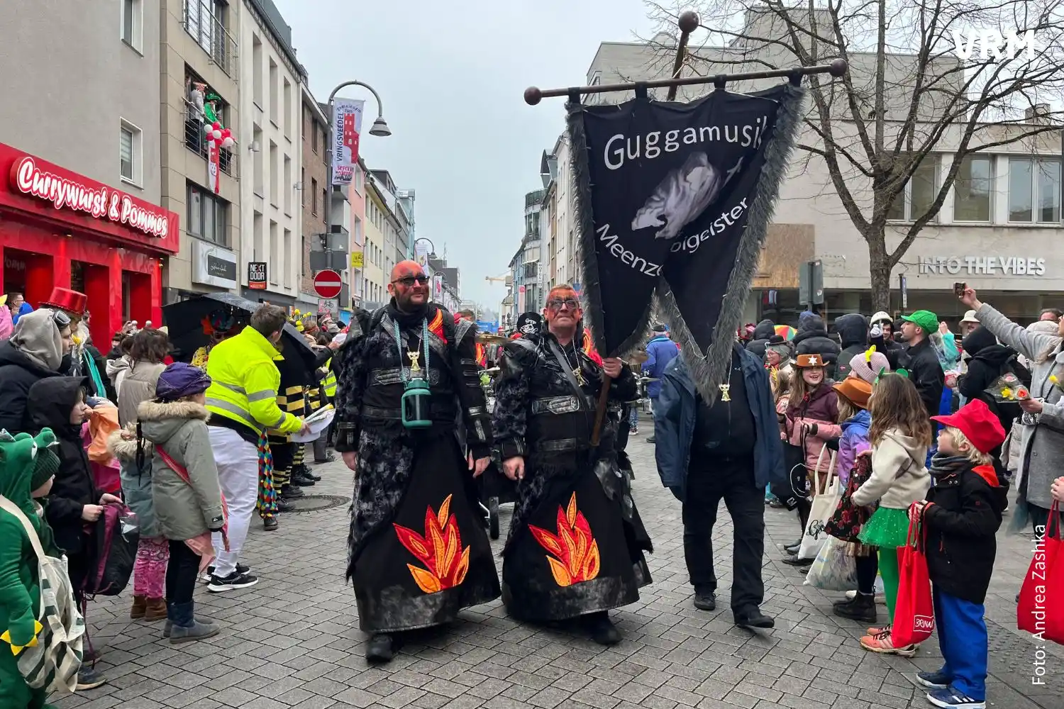 Image from Allgemeine Zeitung: 🎊 Fastnacht im „Alaaf"-Gebiet: Die „Meenzer Rhoigeister“ spielen beim...