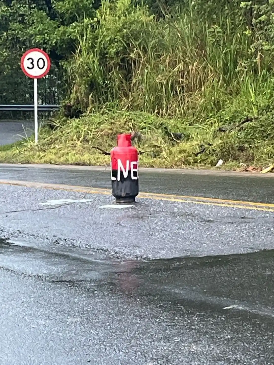 Álvaro Informa post