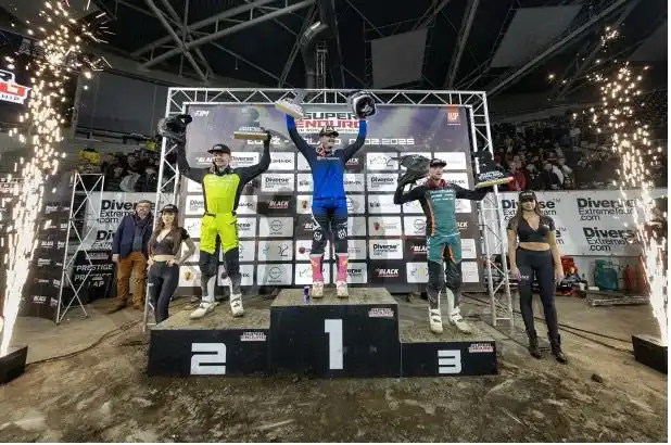 Image from Dirt Hub: 🇬🇧 The Brits Blitzed the podium at Saturday's SuperEnduro World Cham...