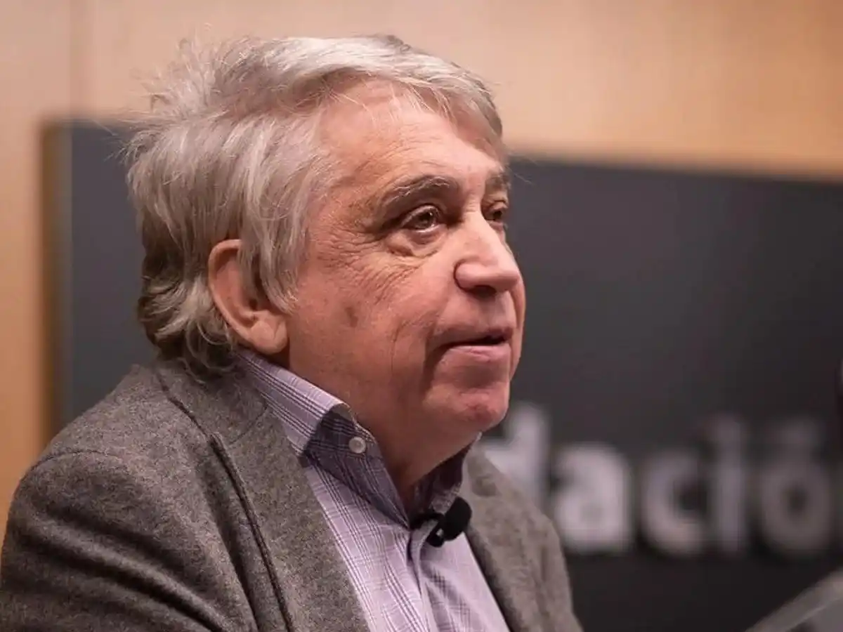 Hermandad del Cristo de Burgos Sevilla post