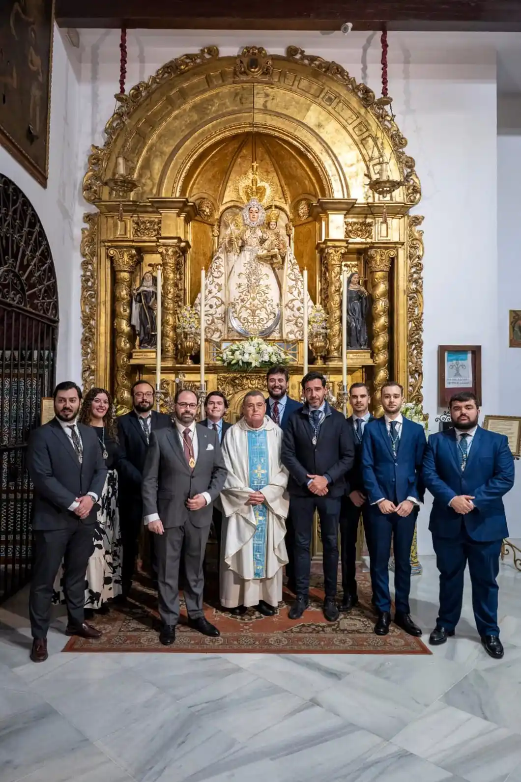 Hermandad del Cristo de Burgos Sevilla post