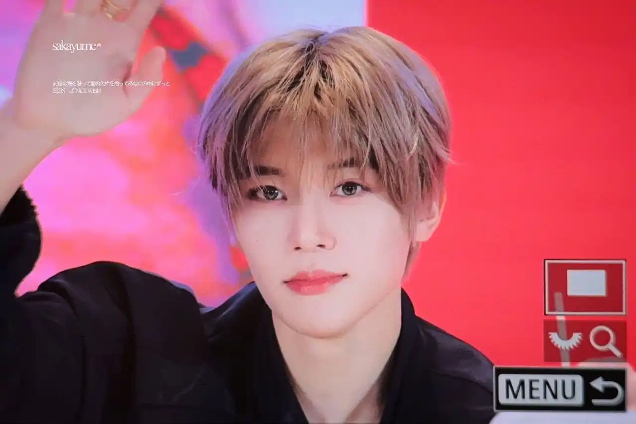 Image from NCT WISH: `Preview SION at Yizhiyu Fansign (offline) in beijing` ©®: on pict ...