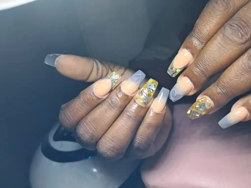 Pretty Nails... post