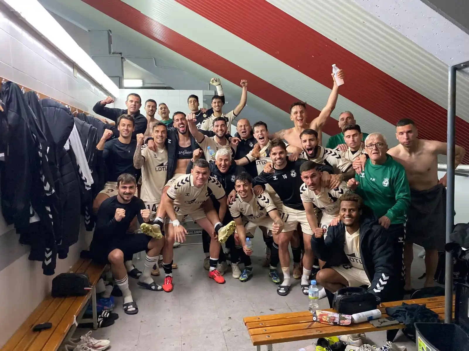 Real Balompédica Linense post