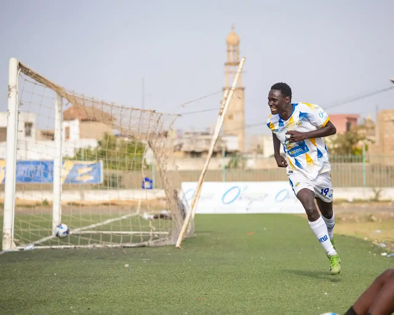Image from Teungueth FC : 🥷🏻 Pour sa première titularisation, la nouvelle recrue  𝗣𝗮𝗽𝗲 𝗕�...