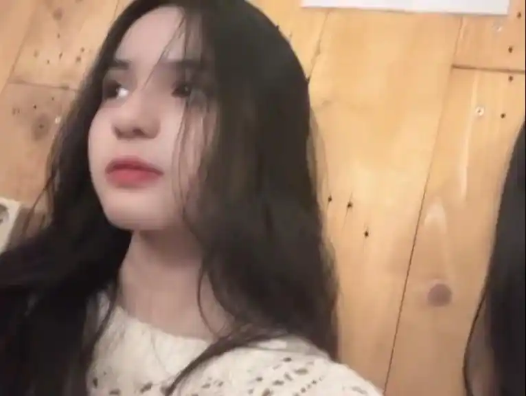 TRISHA OSHI🎨 post