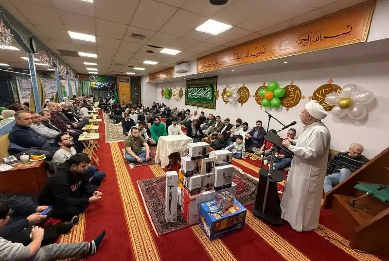 Image from AlShiraziAr: *حفل بهيج بذكرى مولد الإمام المهدي عجّل الله تعالى فرجه الشريف لمركز ا...