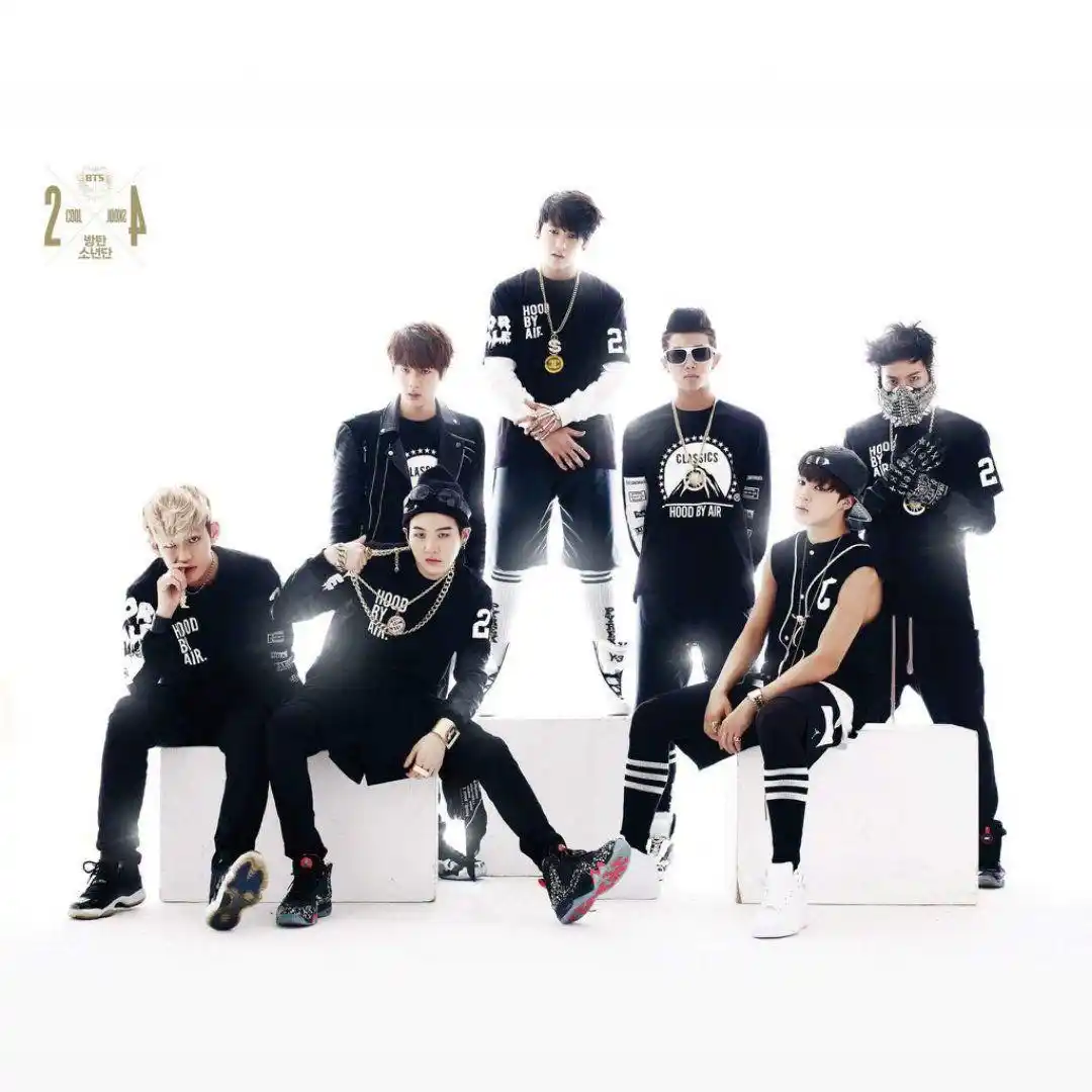 Bangtan Universe ✨️🪐💜 post