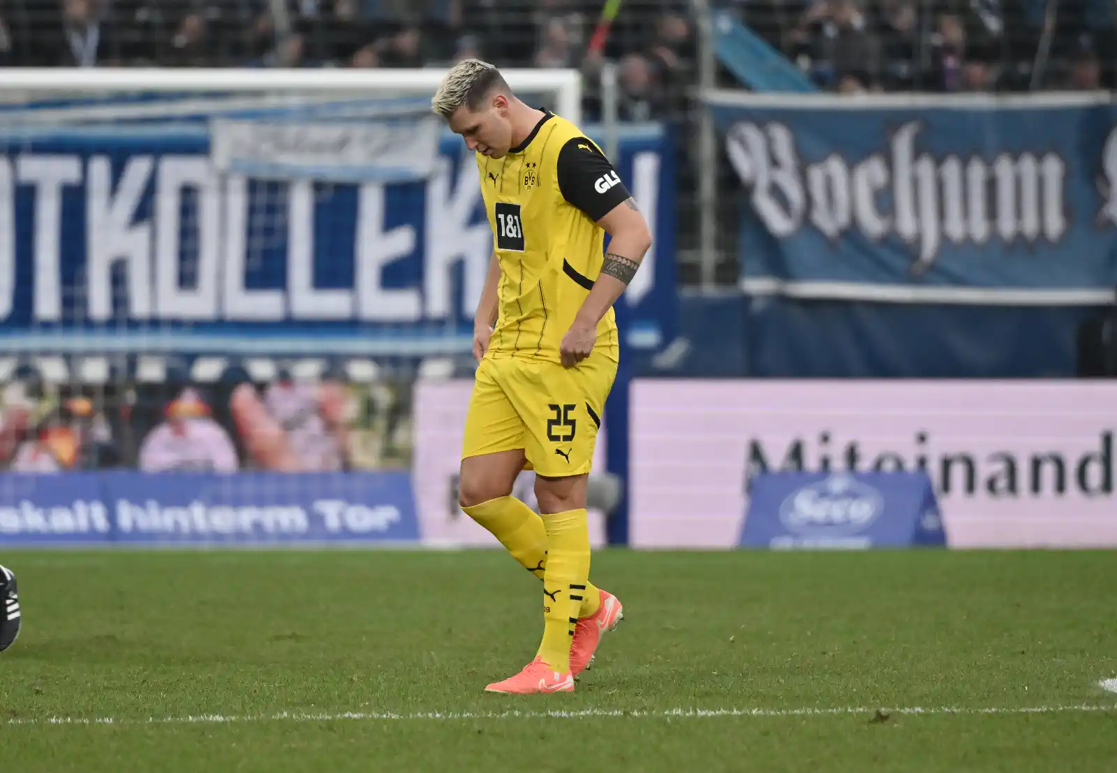 Borussia Dortmund - BVB post