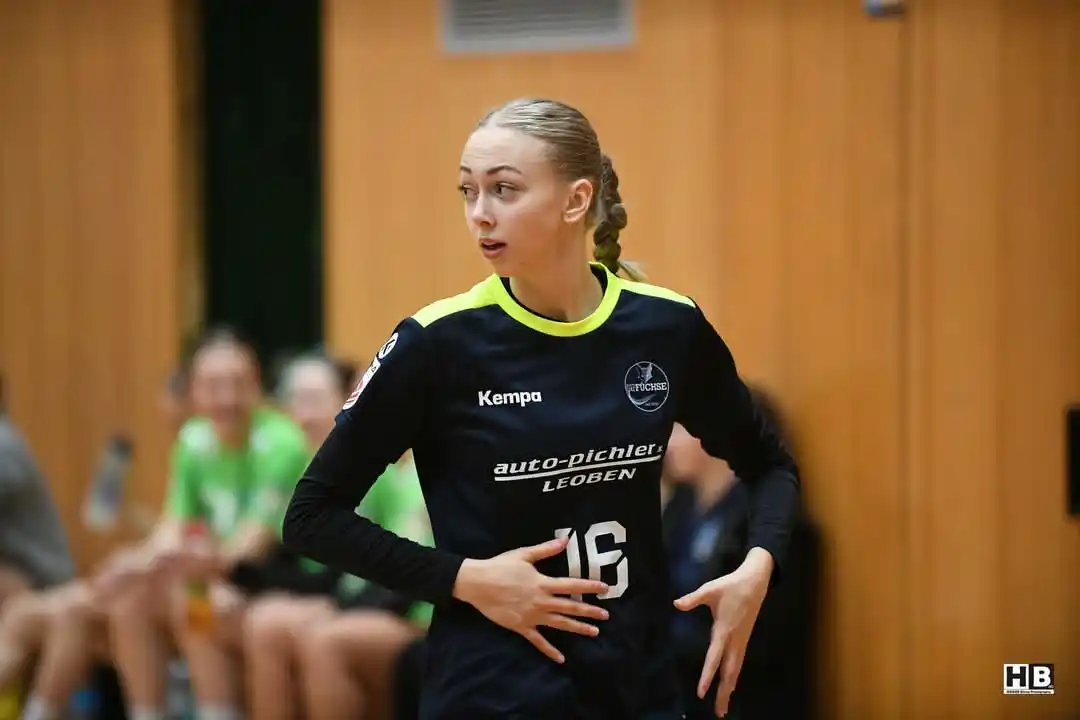 Image from BT Füchse Handball: >>> DONNERS-TALK <<< ... mit Anna Thurner zum WHA Meisterliga Spiel d...