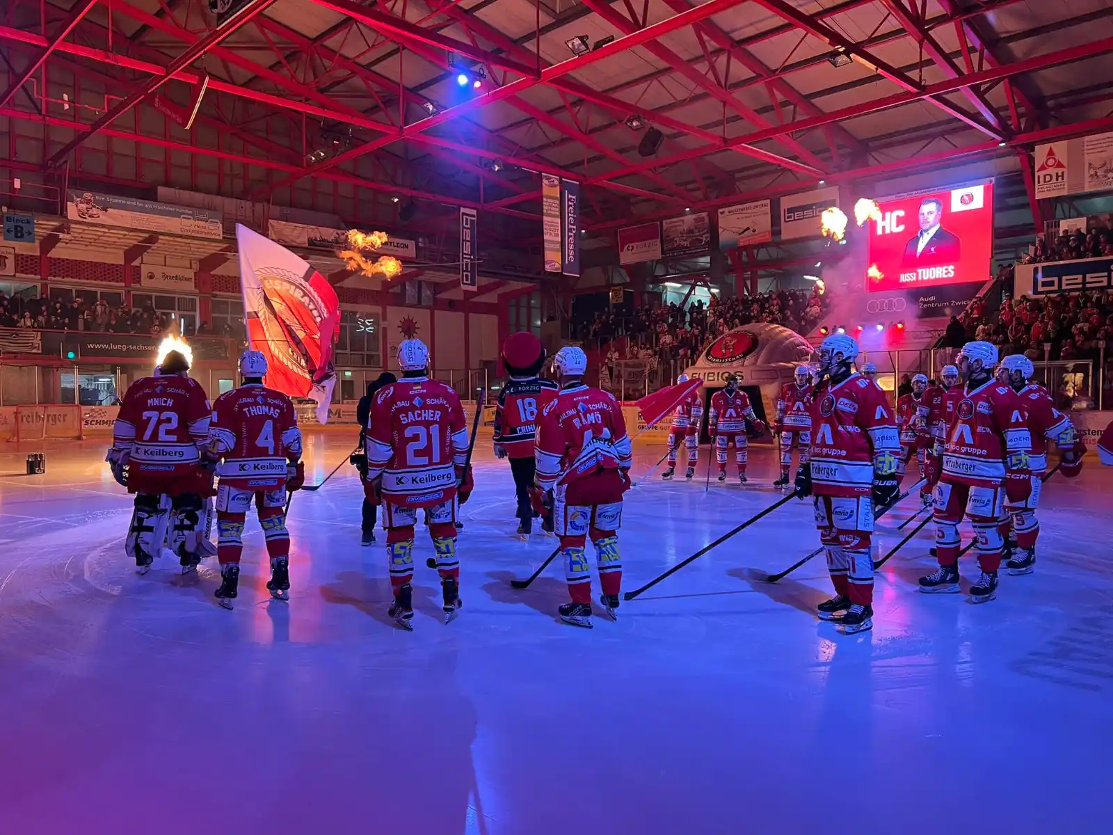 Eispiraten Crimmitschau  post