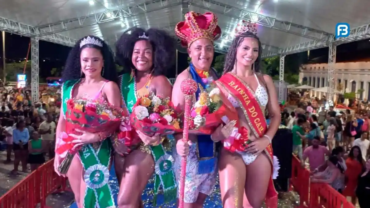 Image from Fala Barreiras, Portal de Notícias: *REI MOMO E RAINHA DO BARREIRAS FOLIA 2025 SÃO ELEITOS* _Em noite memo...