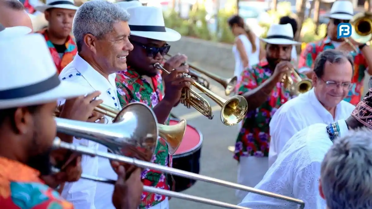 Image from Fala Barreiras, Portal de Notícias: *CARNAVAL DA BAHIA 2025 GARANTE RECORDE DE ATRAÇÕES E SERVIÇOS* _Carna...