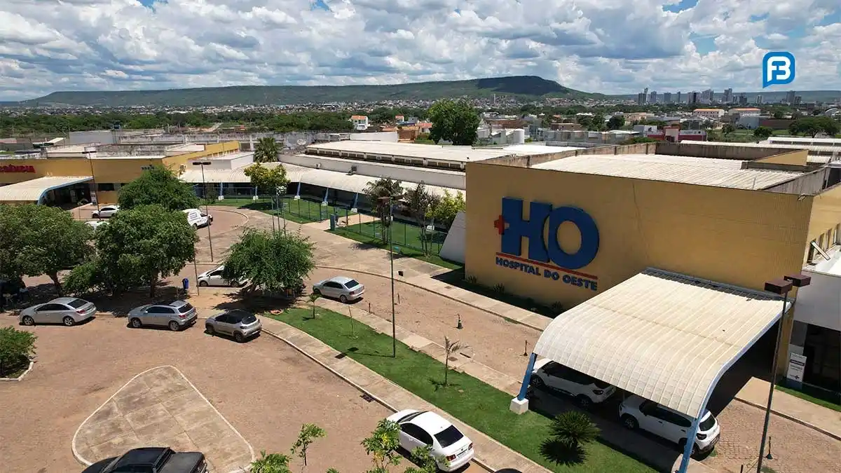 Image from Fala Barreiras, Portal de Notícias: *EMPREGO: VAGAS ABERTAS NO HOSPITAL DO OESTE* _Oportunidade para médic...