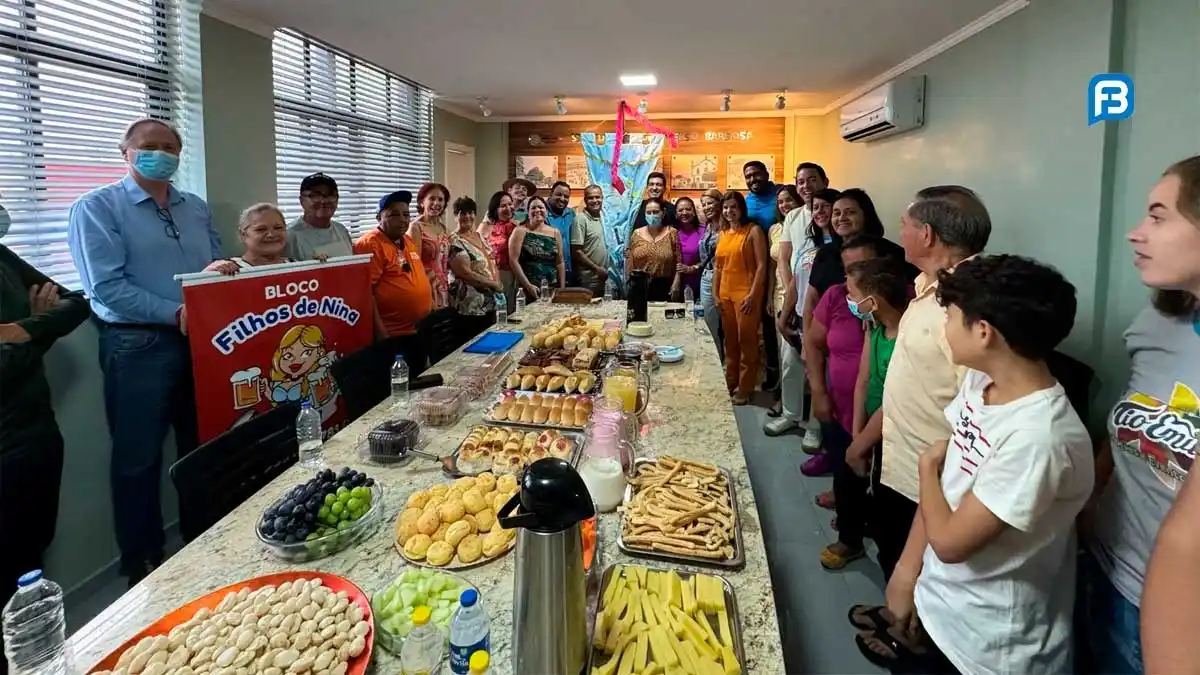 Image from Fala Barreiras, Portal de Notícias: *OPOSIÇÃO APOIA BLOCOS DE CARNAVAL EM BARREIRAS COM RECURSOS* _Oposiçã...