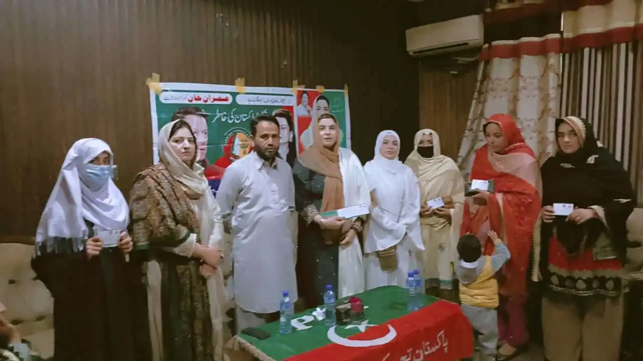 Gule-e-lahore post