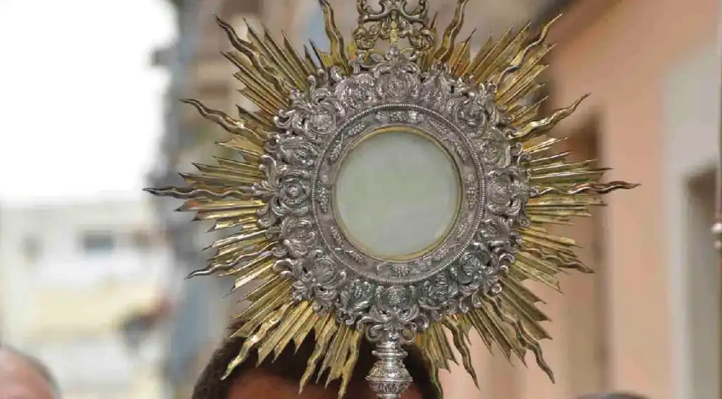 Hermandad de la Resurrección (Sevilla) post