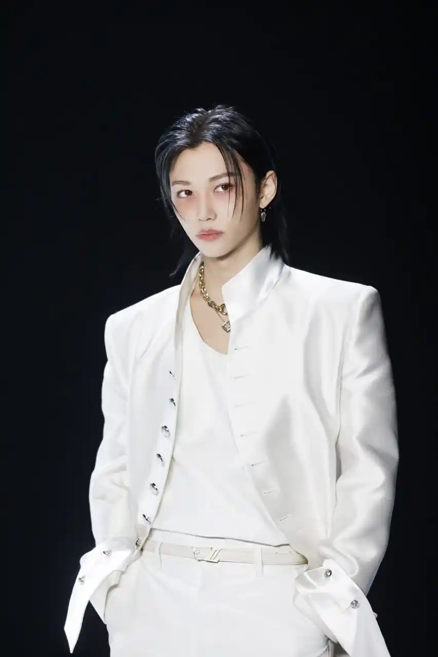 Image from 𝐇𝐘𝐔𝐍𝐋𝐈𝐗 𝐀𝐑𝐂𝐇𝐈𝐕𝐄𝐒 ⋆˚࿔: ᝰ.ᐟ MENTION STRAYKIDS ᝰ.ᐟ `update akun X @LiSA_STAFF` <a class="text...
