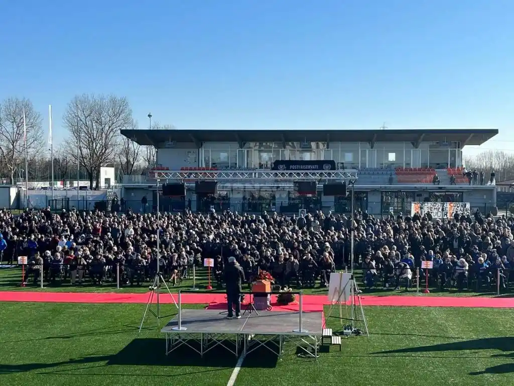 Image from MBNews - Giornale online Monza e Brianza : *Funerale di Cristian Mauri, l’alpinista precipitato sulla Grignetta: ...