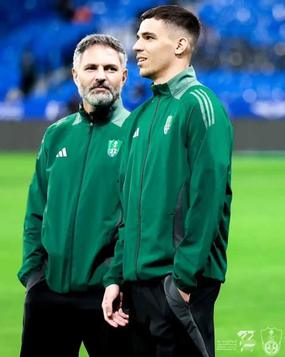 منبر الملكي💚 post