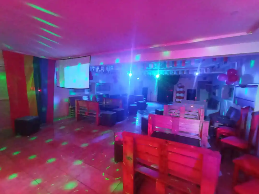PARAÍSO DE ESTRELLAS 💫🐝 post