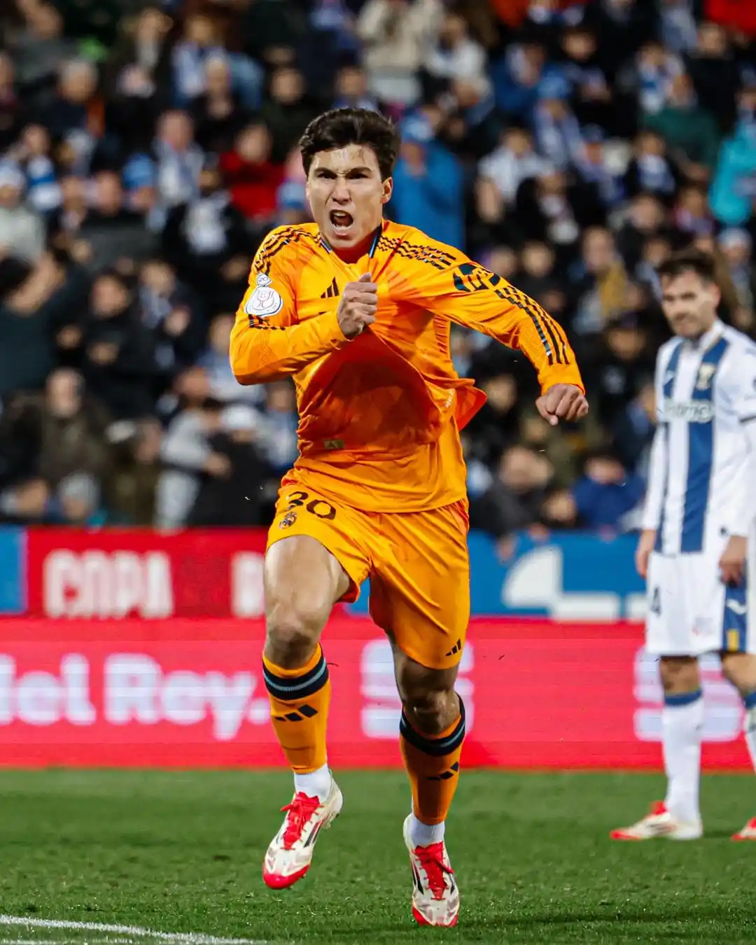 REAL MADRID FANS post